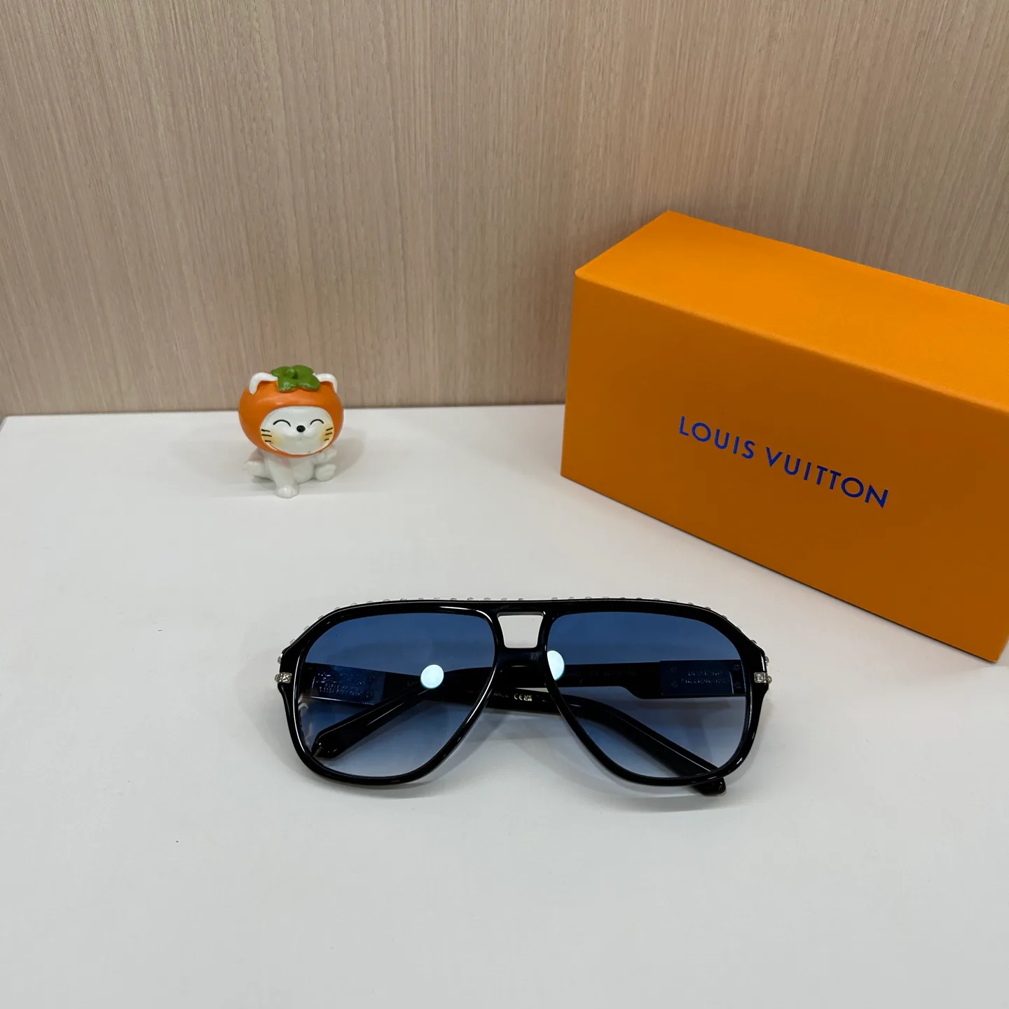 Очки Louis Vuitton 11689387