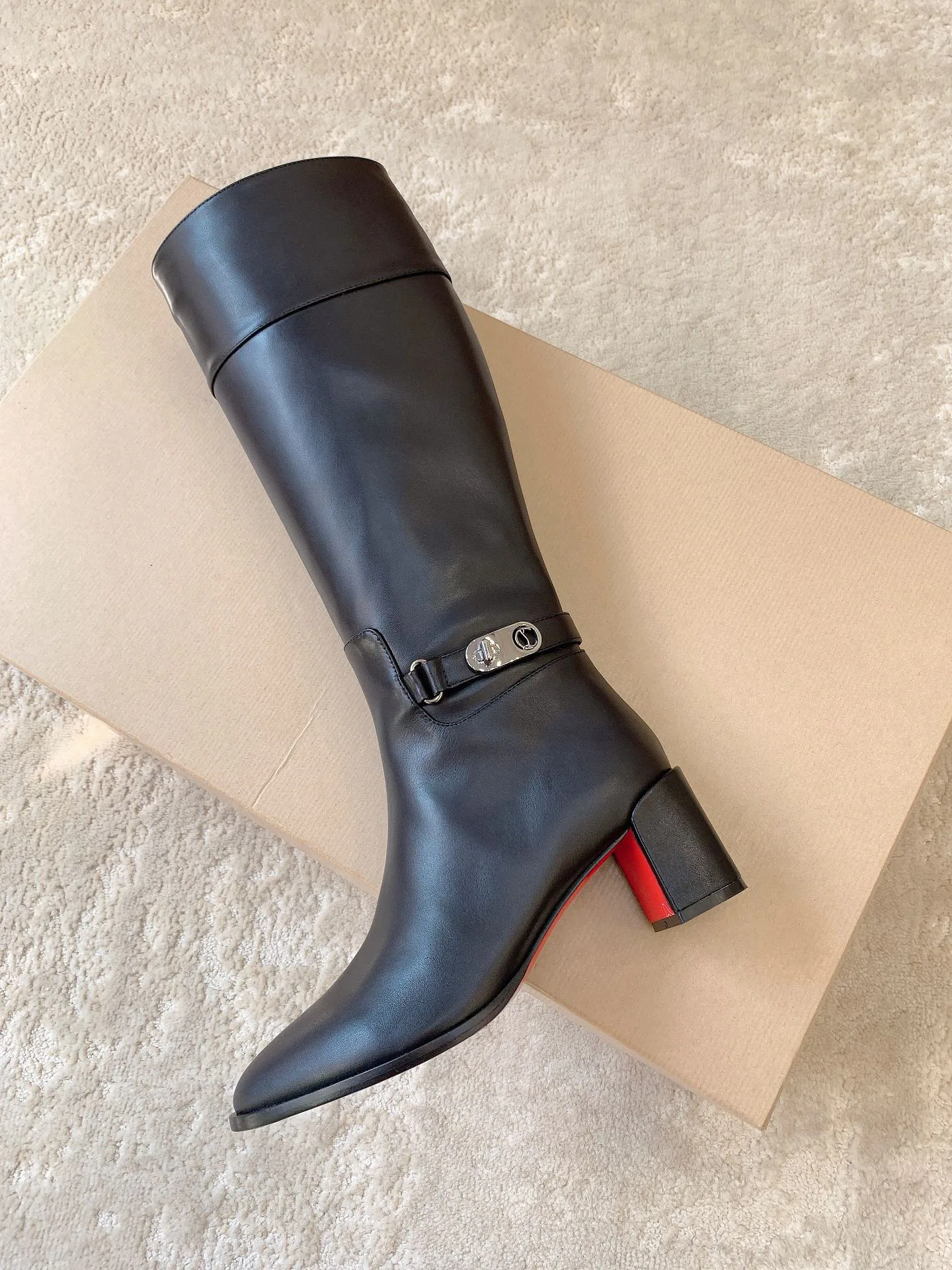 Сапоги Женские Christian Louboutin 173046