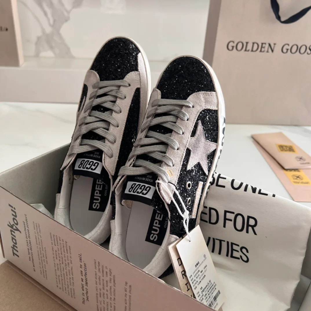 Кроссовки Женские Golden Goose 16995649