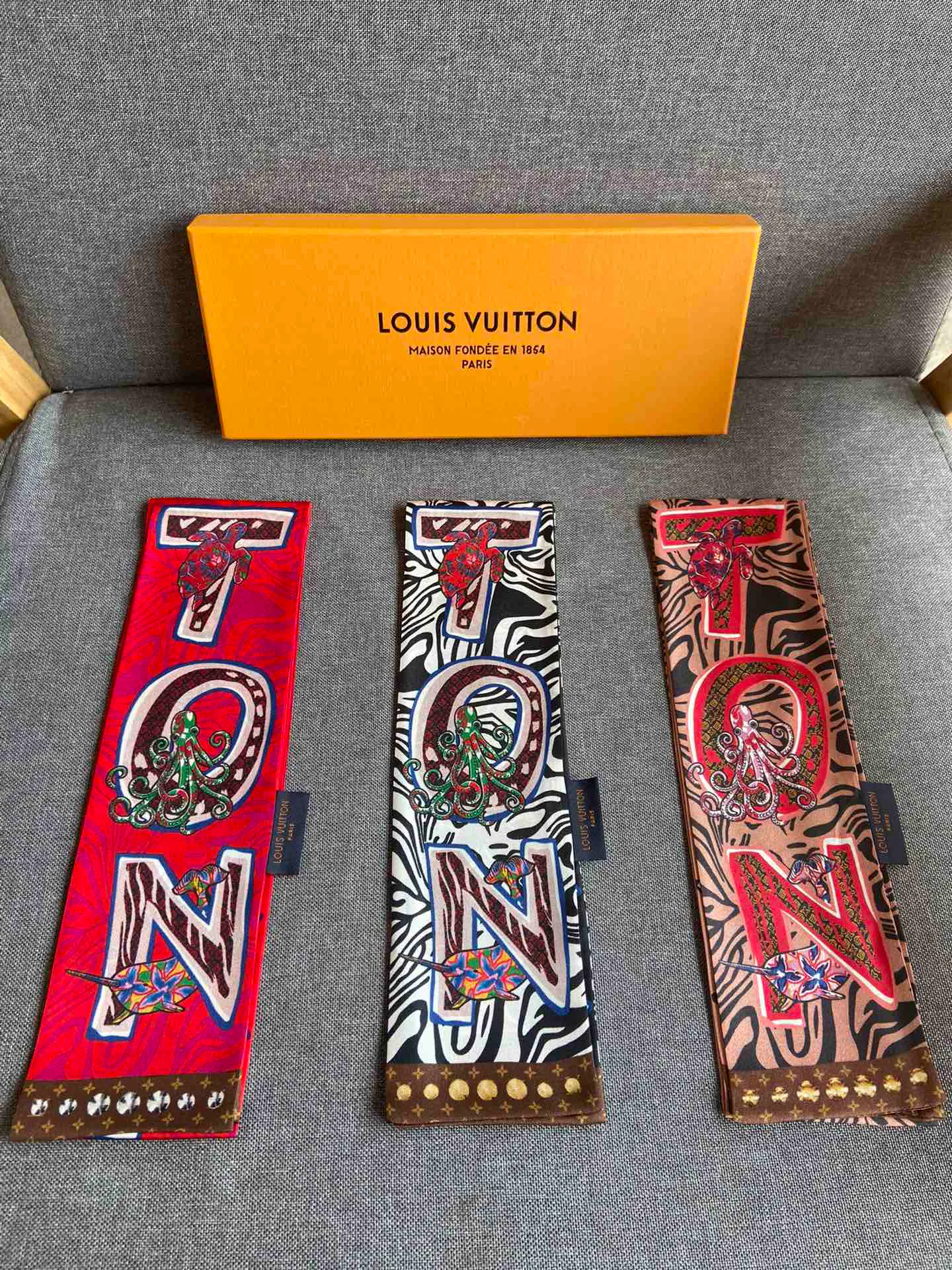 Платки Louis Vuitton 11986206