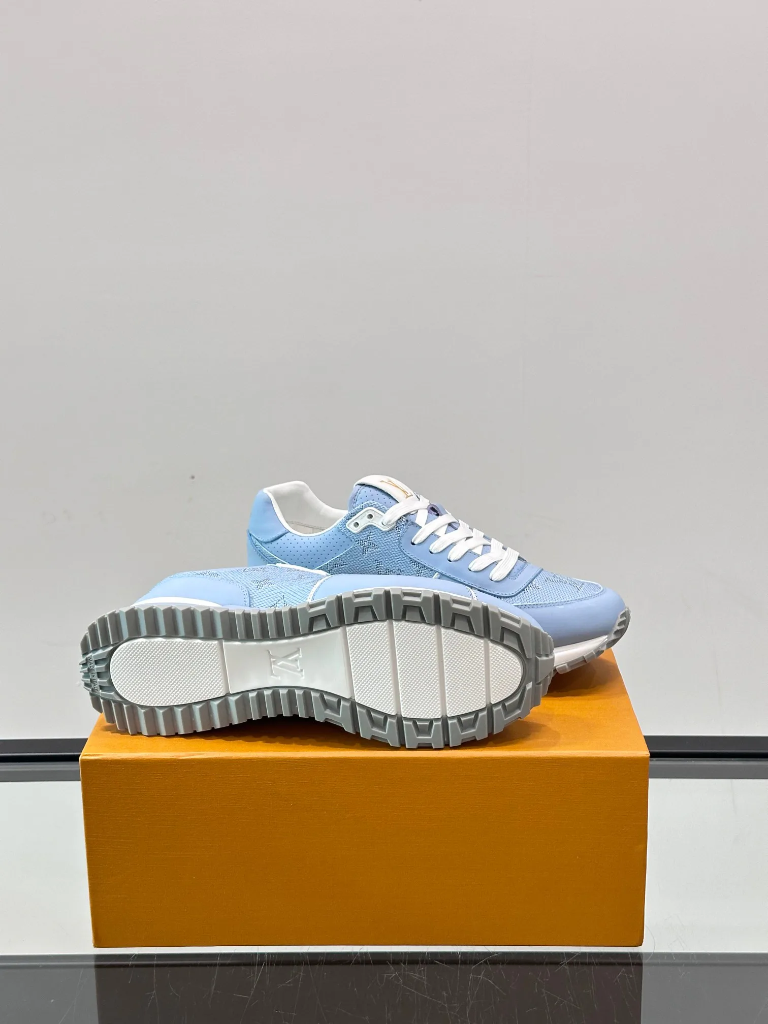 Кроссовки Мужские Louis Vuitton 848791