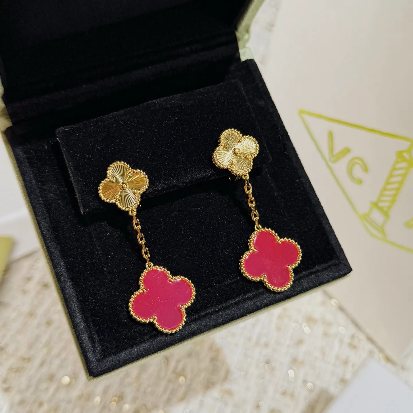 Бижутерия Van Cleef & Arpels 17936957