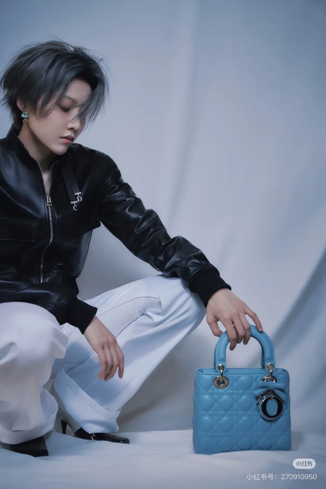 Кожаные Куртки И Дублёнки Женские Christian Dior 11683665