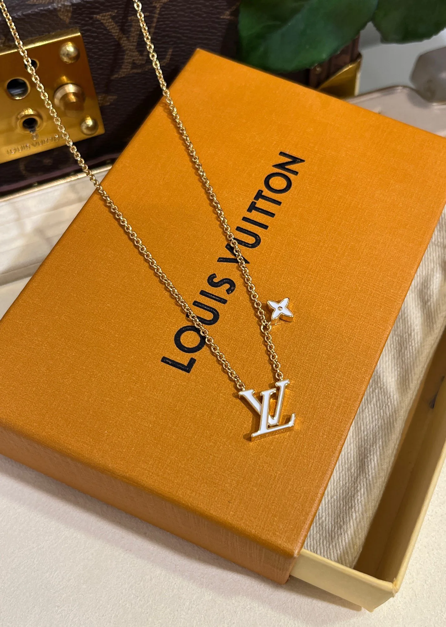 Бижутерия Louis Vuitton 17819352