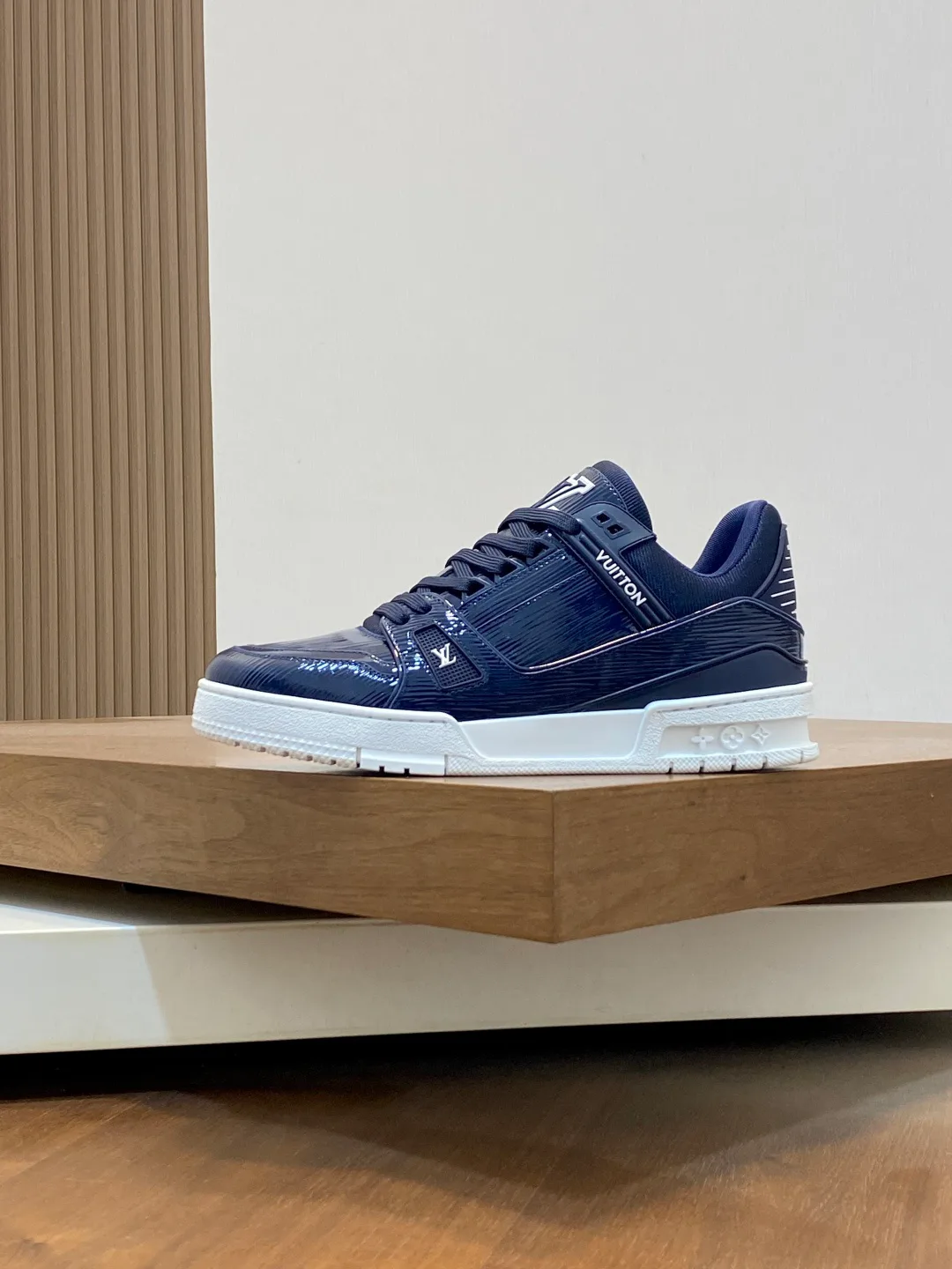 Кроссовки Мужские Louis Vuitton 860671