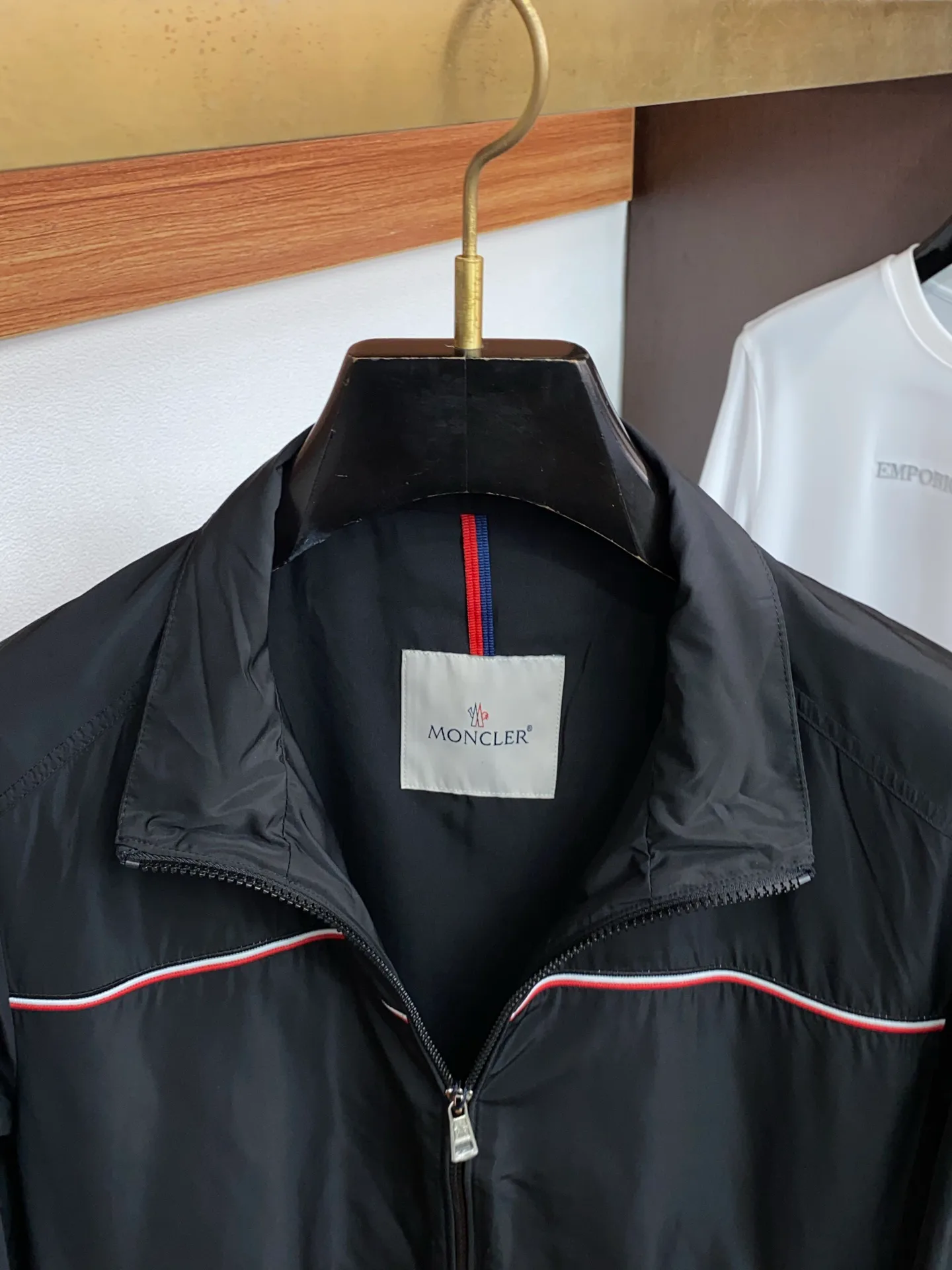 Куртки И Пуховики Мужские Moncler 11523278