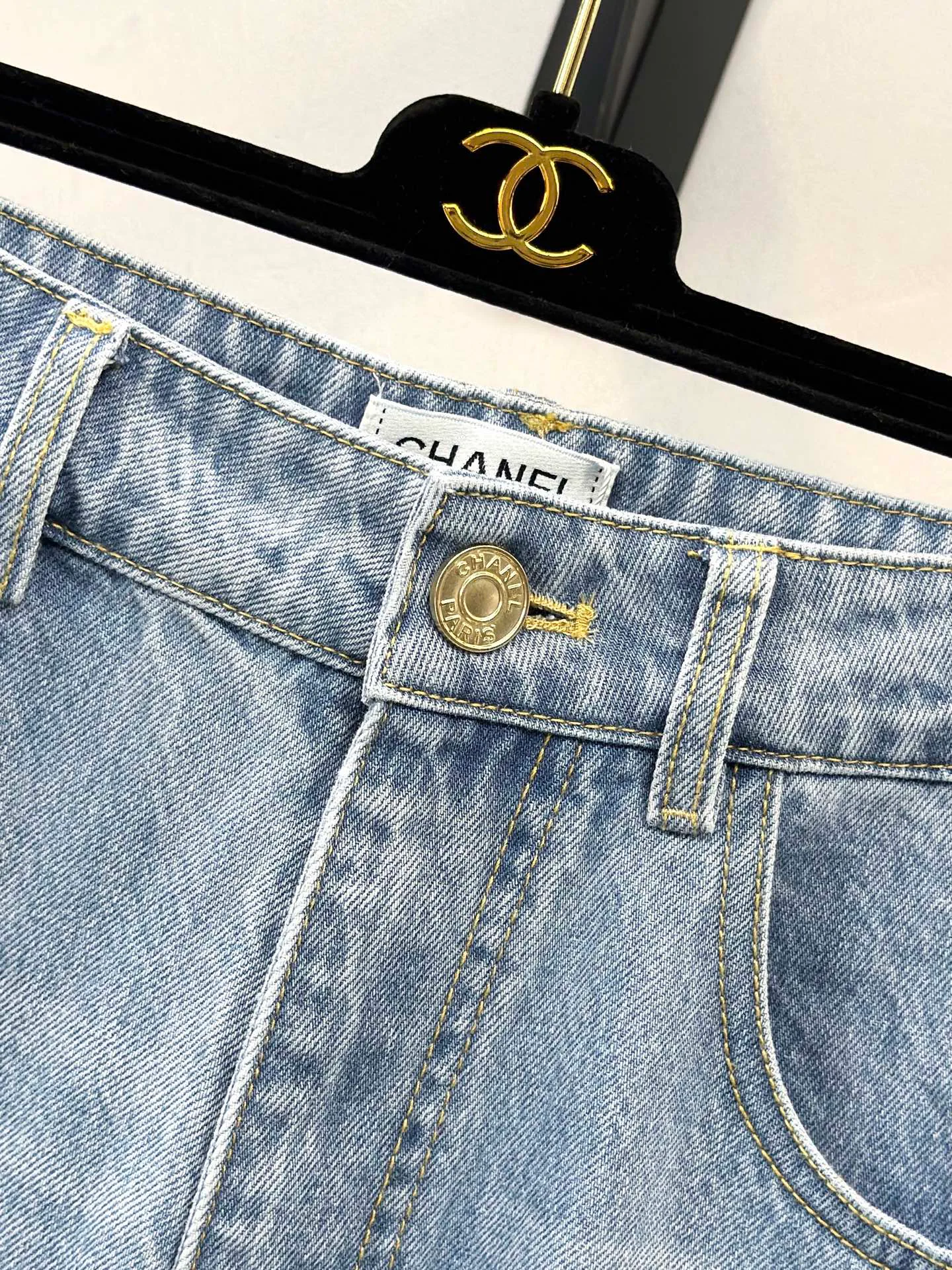 Джинсы Женские Chanel 18742293