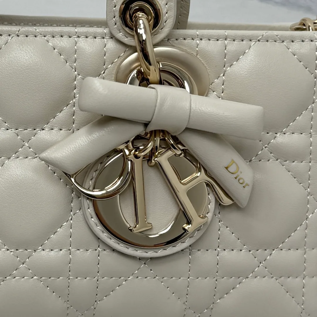 Классические Сумки Женские Christian Dior 17601433