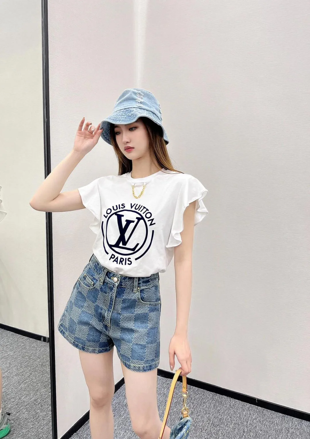 Шорты Мужские Louis Vuitton 13187759