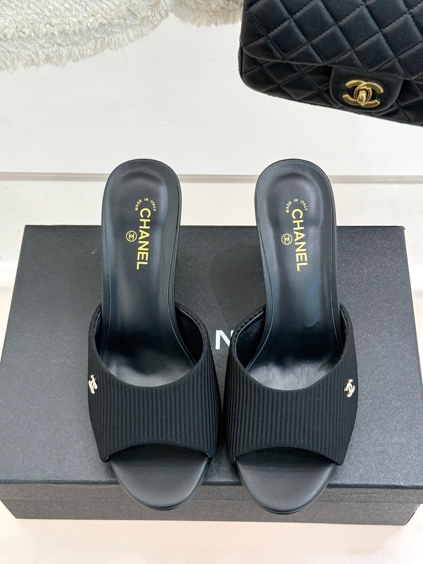 Туфли Женские Chanel 12330969