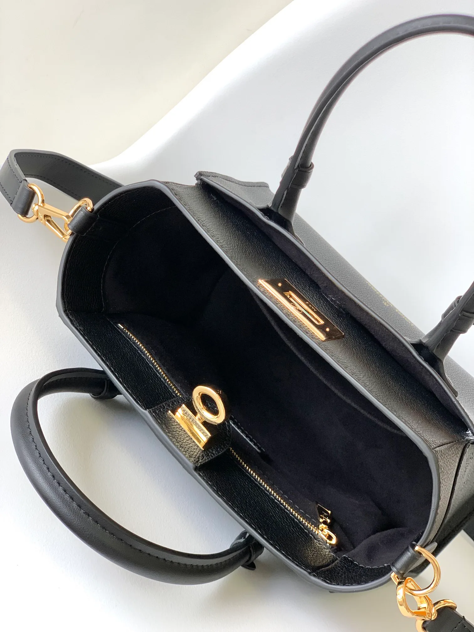 Классические Сумки Женские Louis Vuitton 11185387