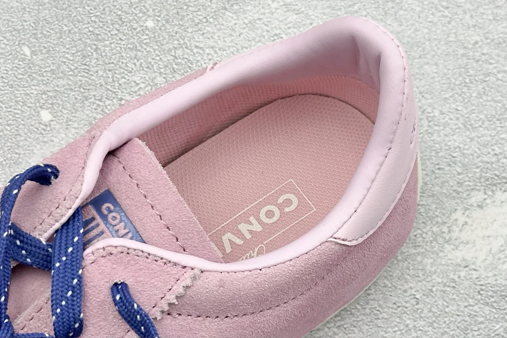 Кроссовки Женские Converse 17486373