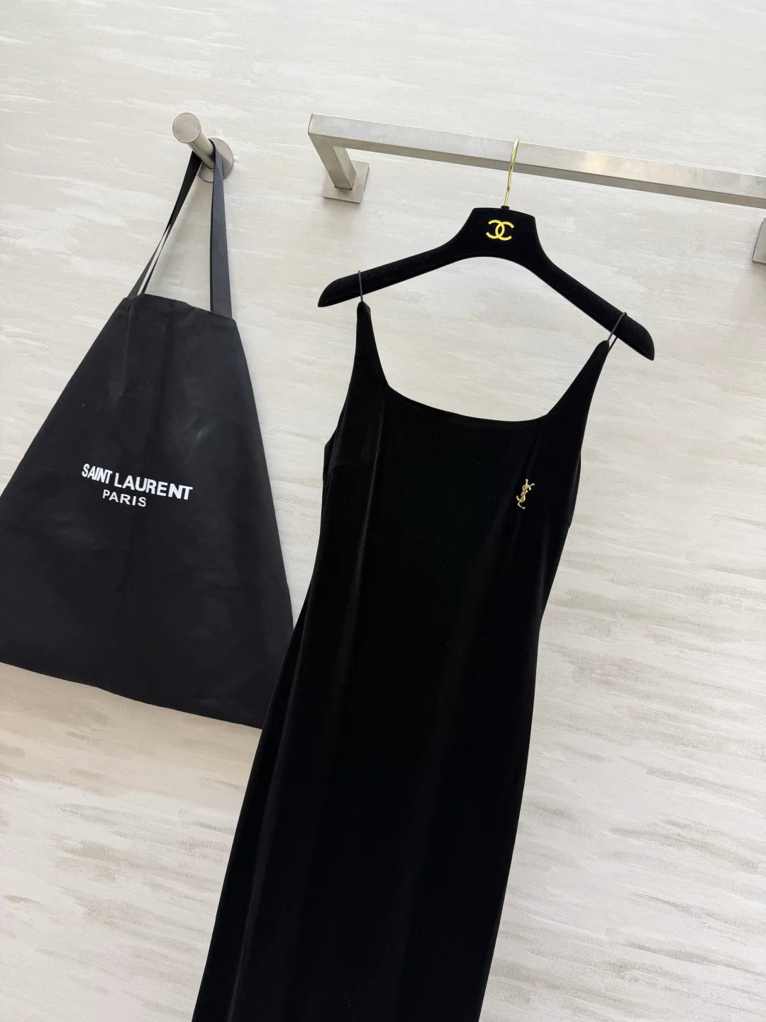 Платья Женские Saint Laurent 17499871