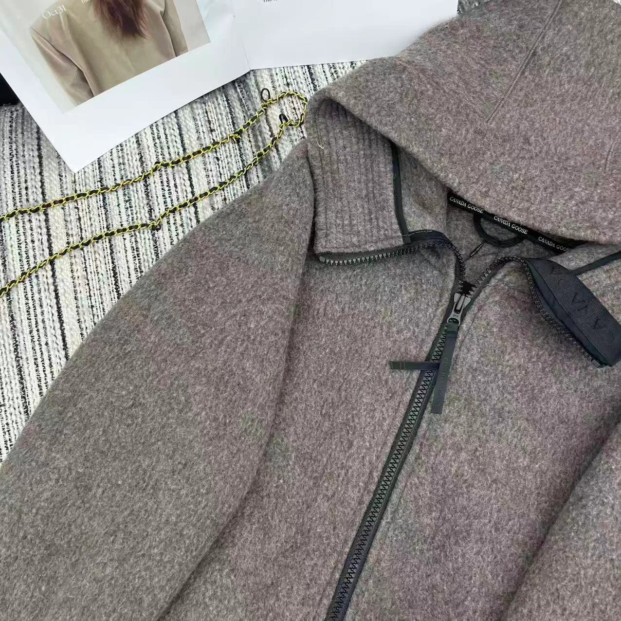 Свитшоты Женские Canada Goose 130490