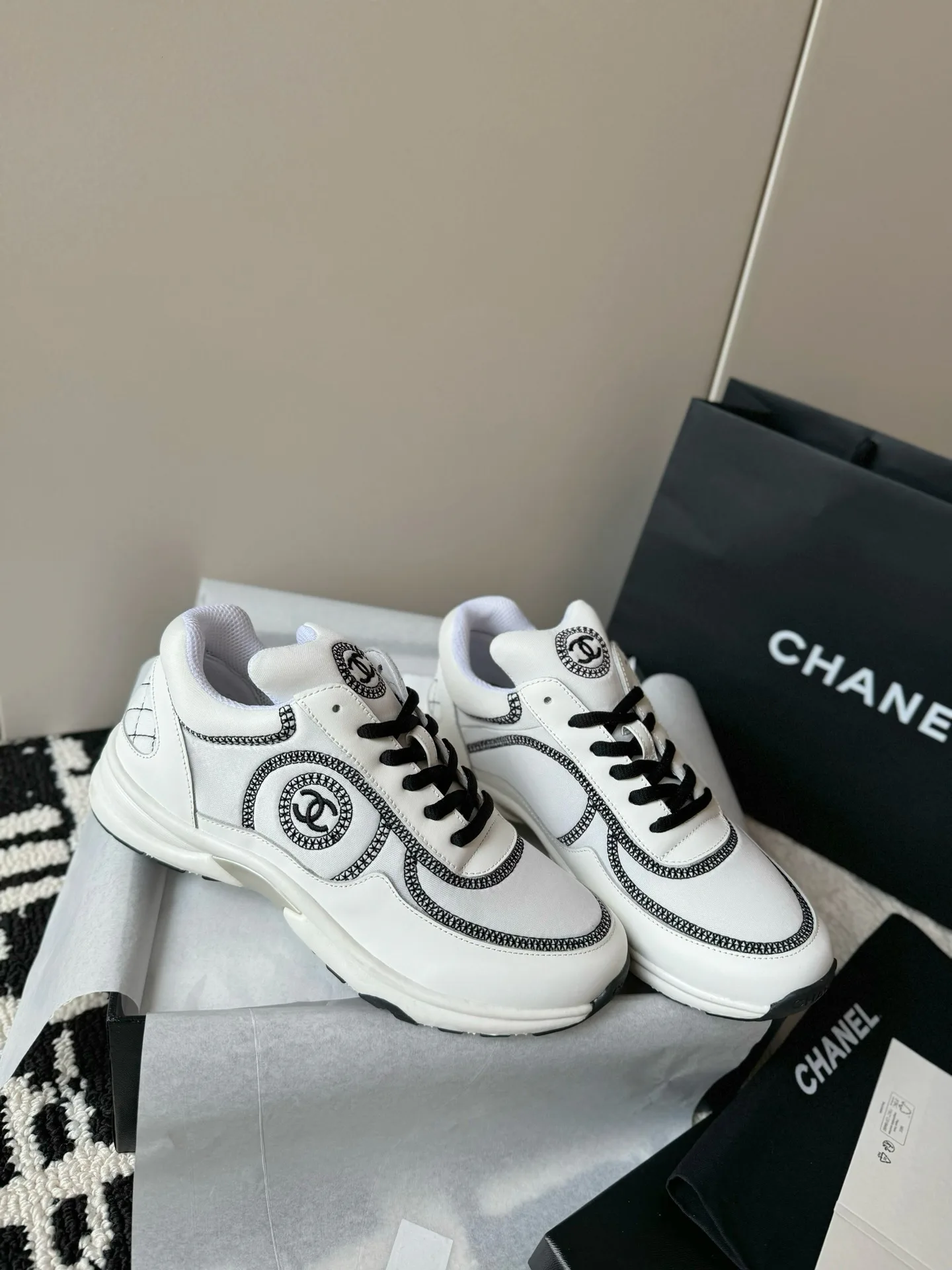 Кроссовки Женские Chanel 17575