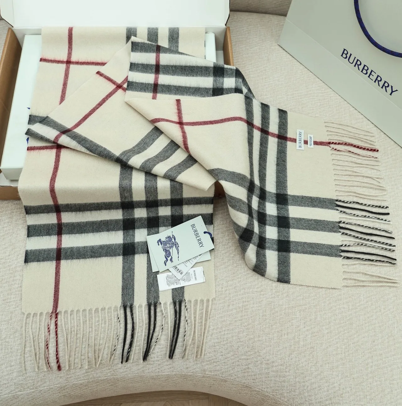 Шарфы Burberry 242168