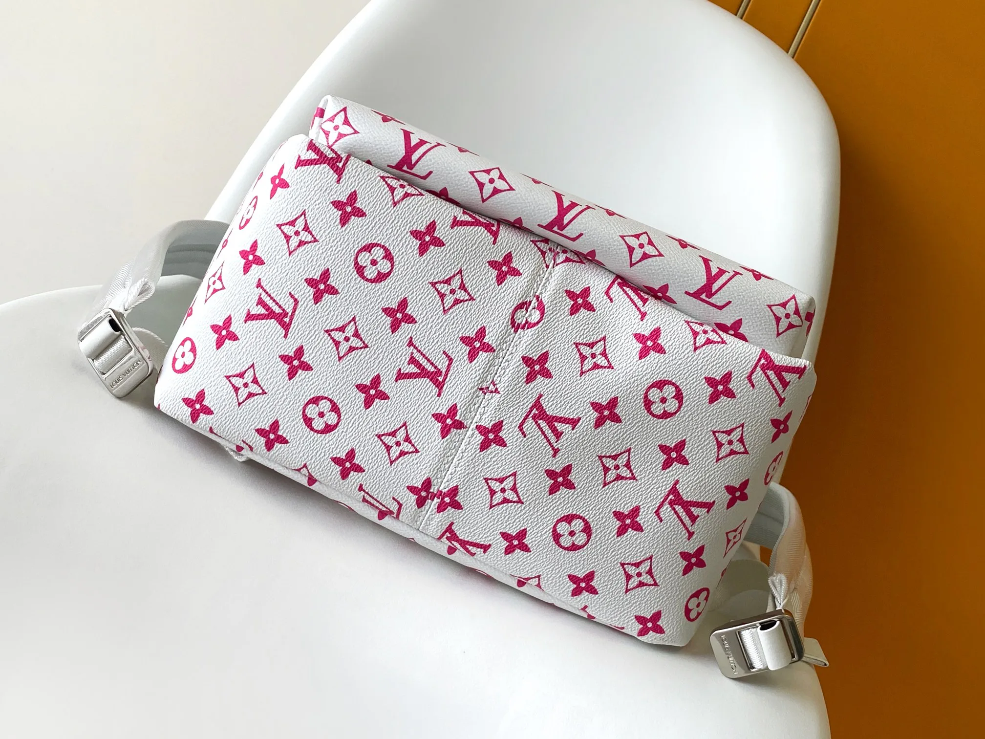 Рюкзаки Женские Louis Vuitton 13435251