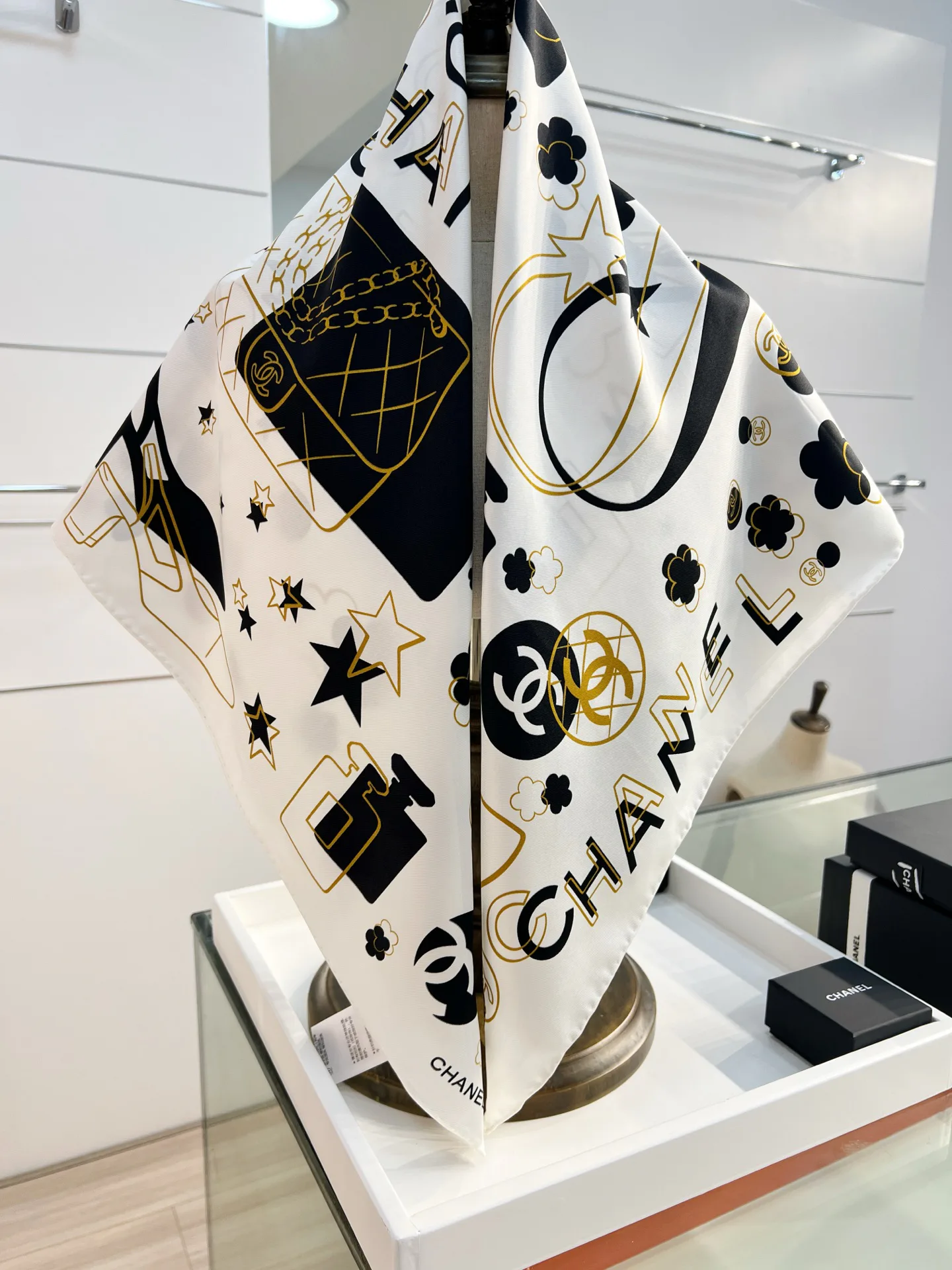 Платки Chanel 1592215