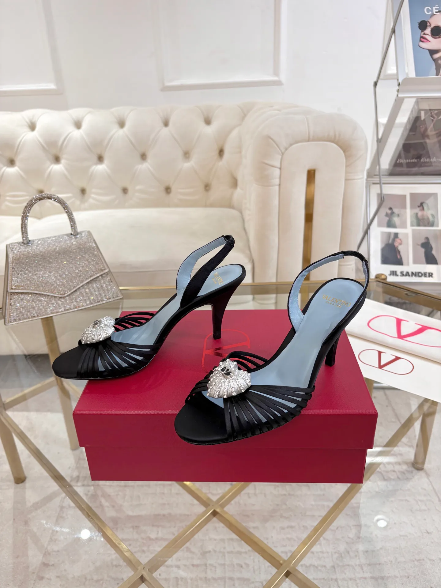 Босоножки Женские Valentino 18135285