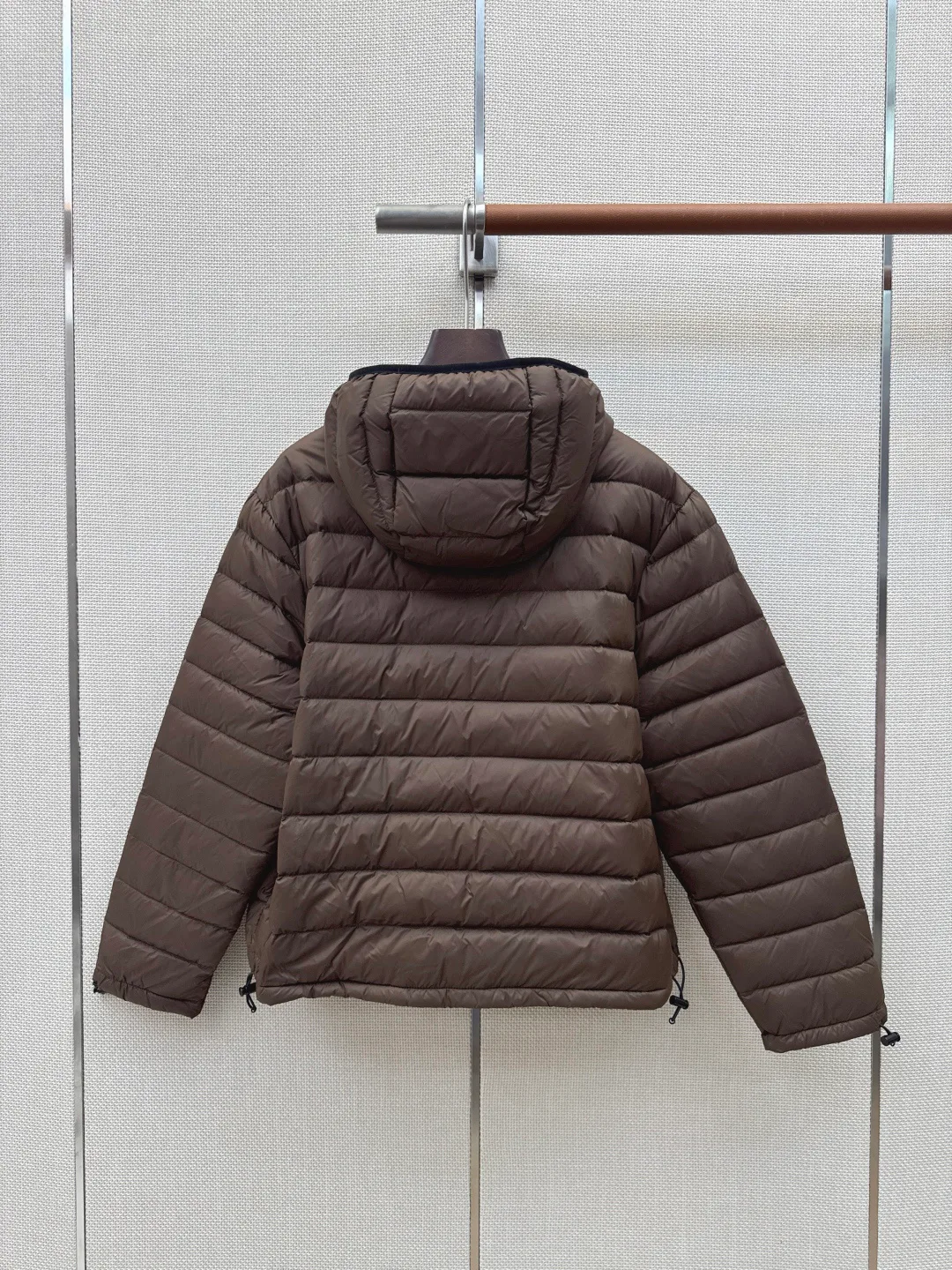Куртки И Пуховики Женские Miu Miu 18398187