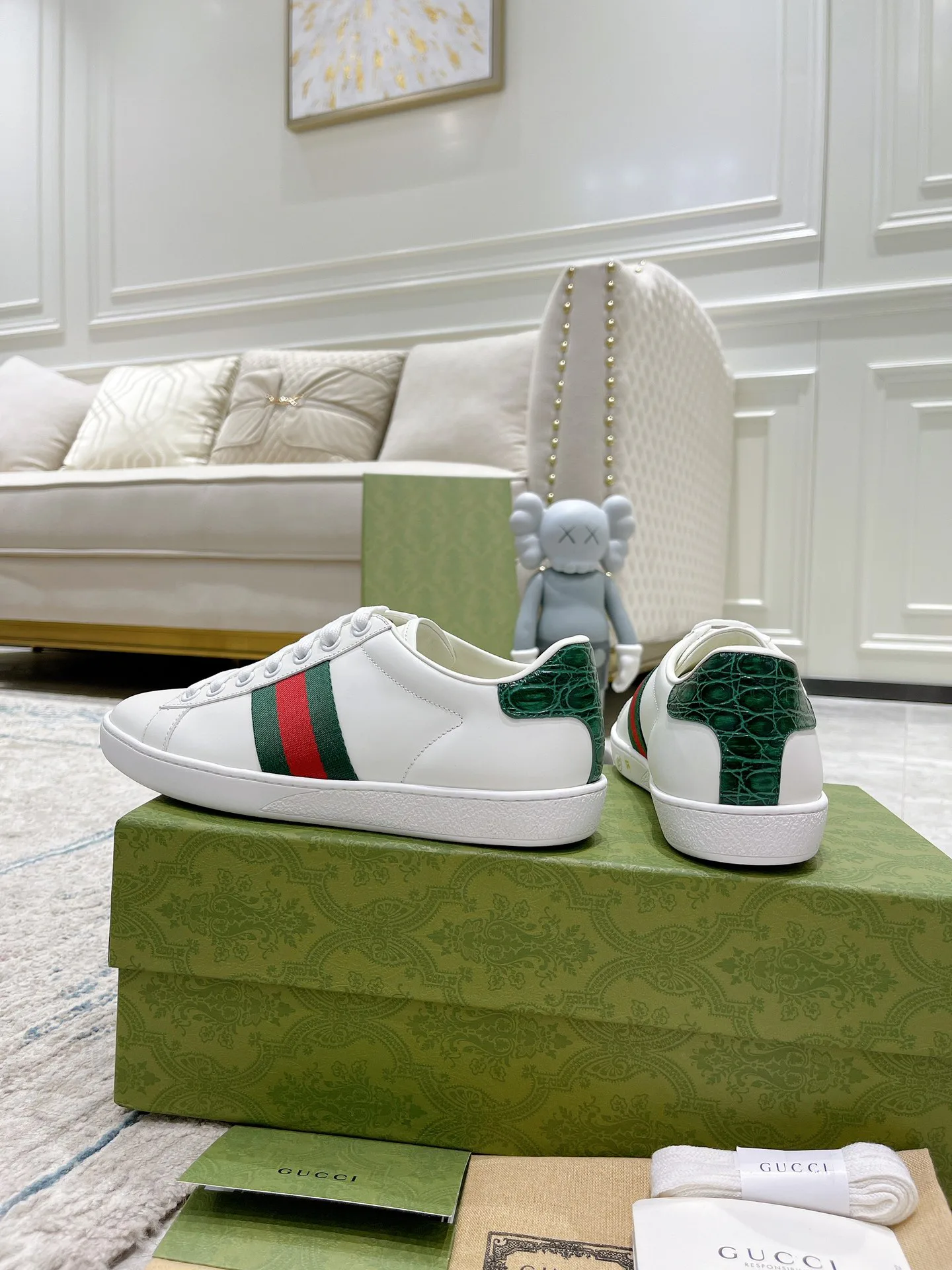 Кроссовки Женские Gucci 17620459