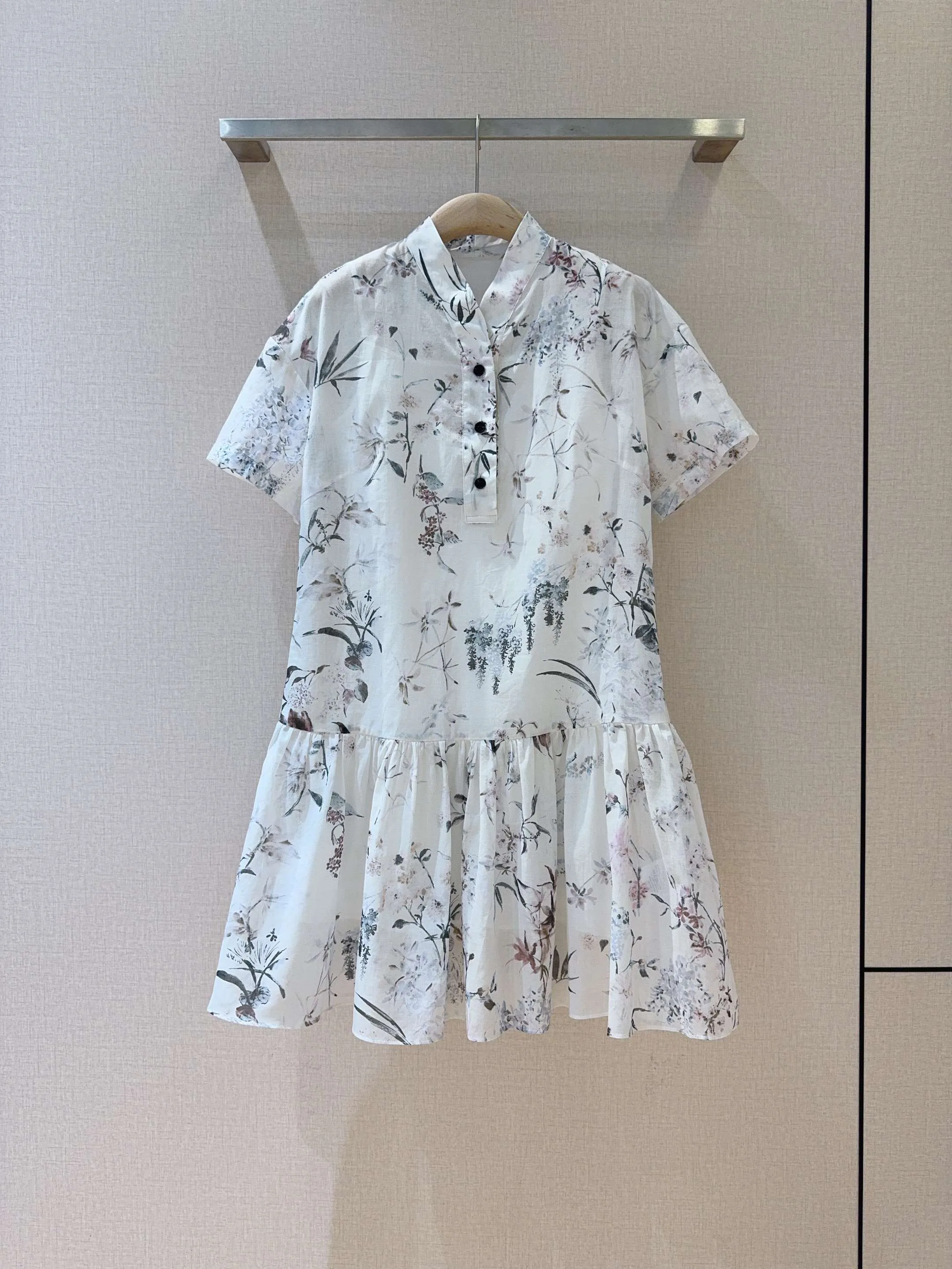 Платья Женские Christian Dior 17290302