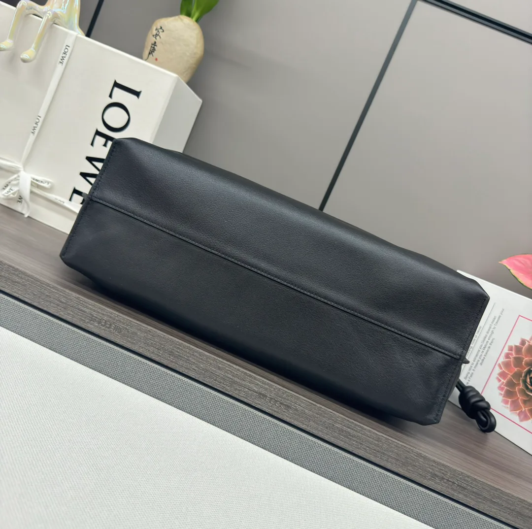 Классические Сумки Женские Loewe 13401804