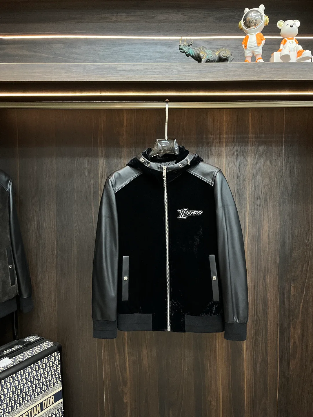 Кожаные Куртки И Дублёнки Мужские Louis Vuitton 493009