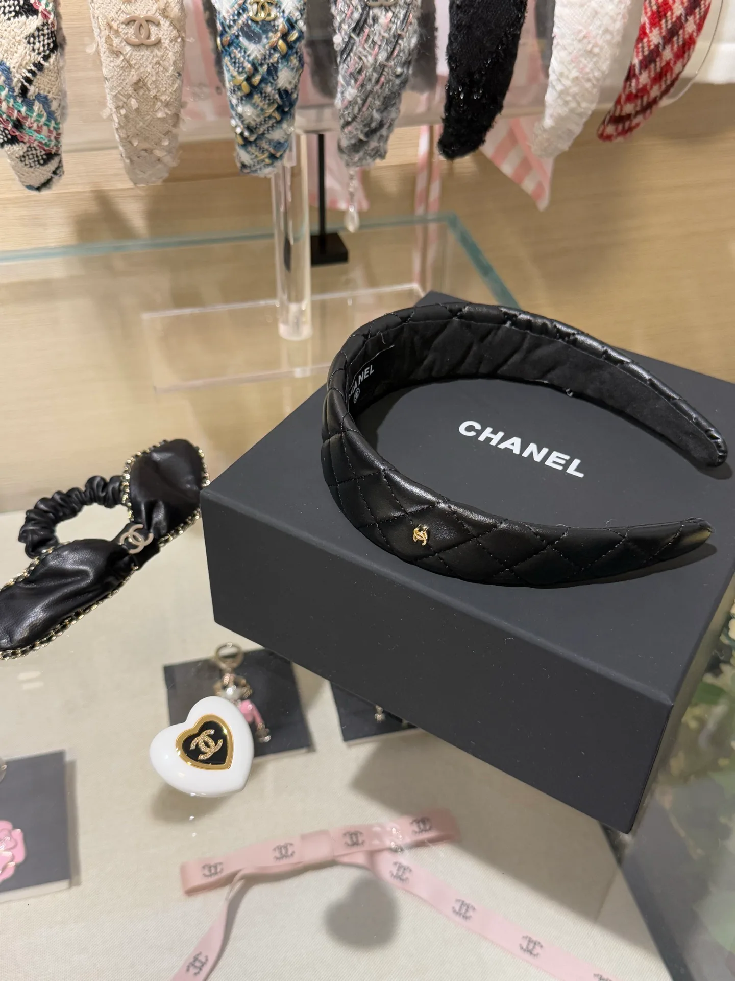 Головные Уборы Chanel 1703378