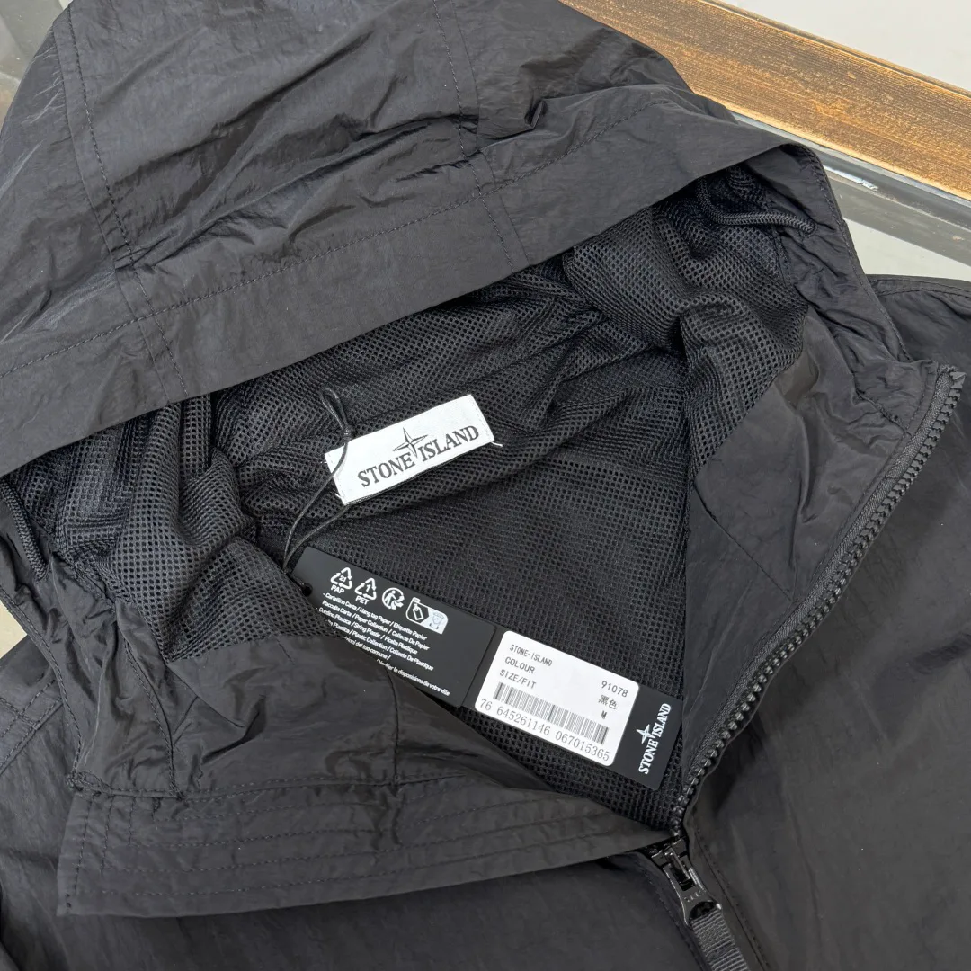 Куртки И Пуховики Женские Stone Island 9620250