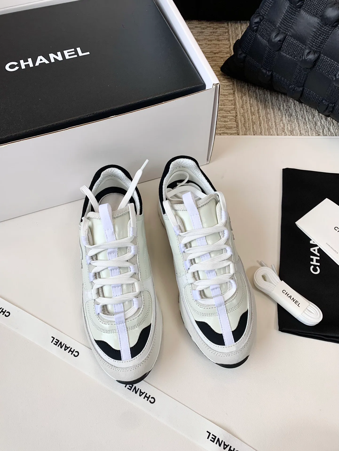 Кроссовки Женские Chanel 10851135