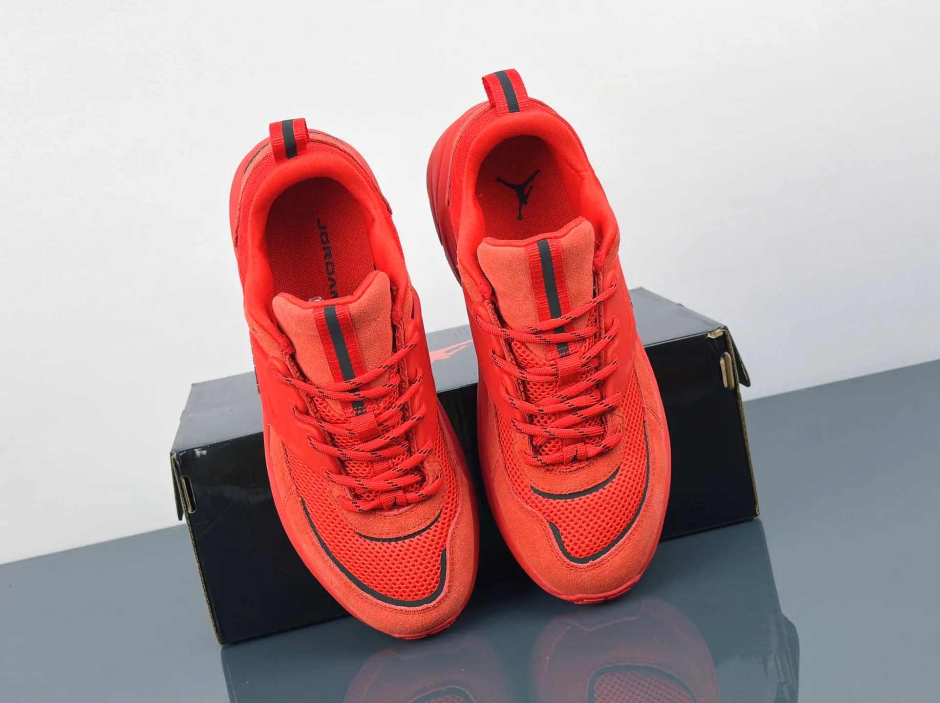 Кроссовки Женские Air Jordan 1270075