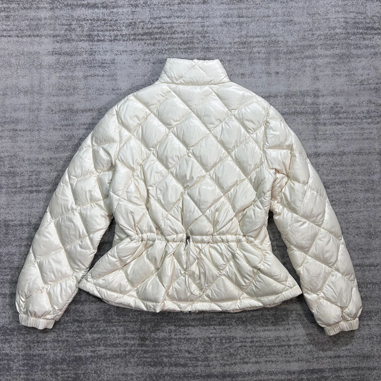 Куртки И Пуховики Женские Moncler 19039338