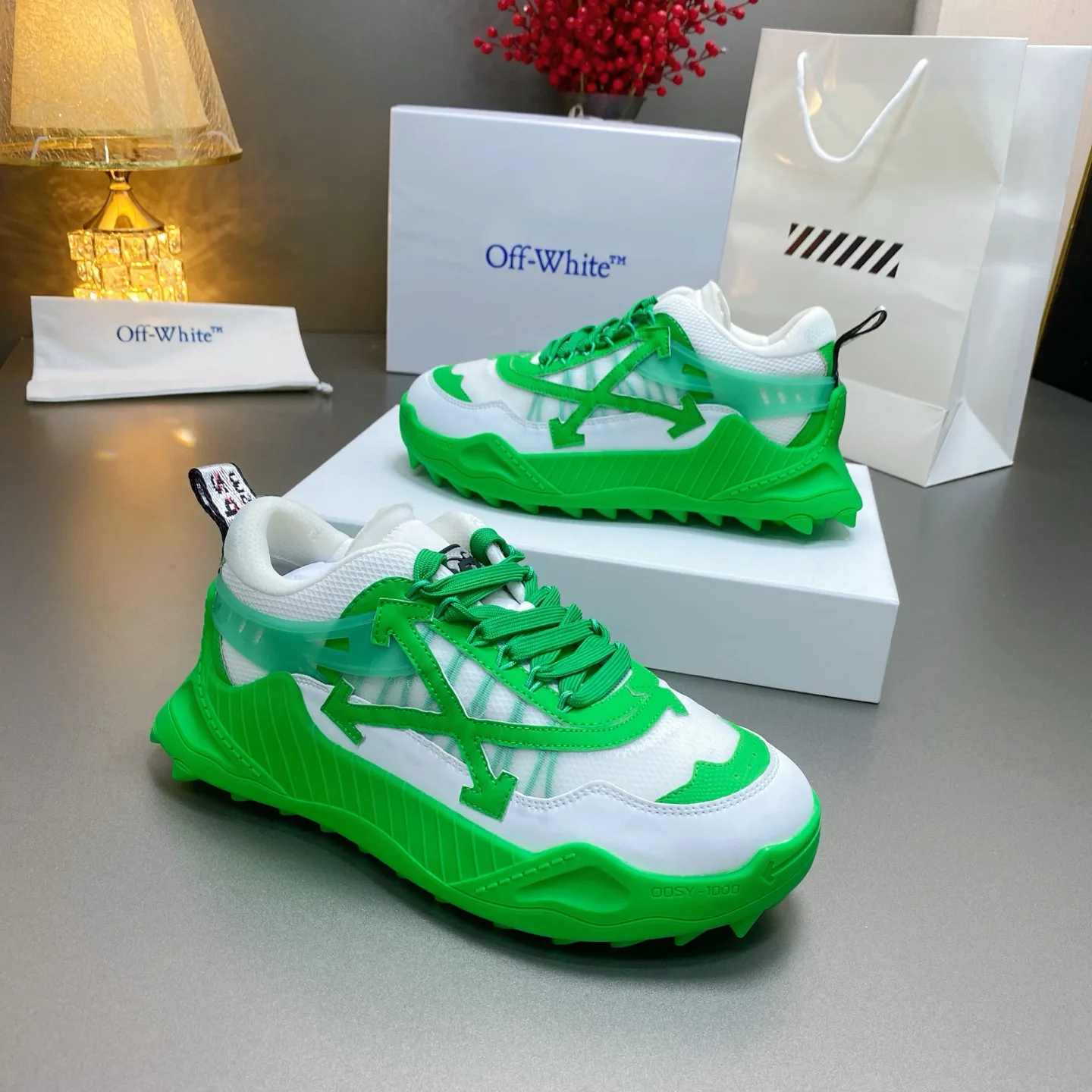 Кроссовки Женские Off-White 17530537