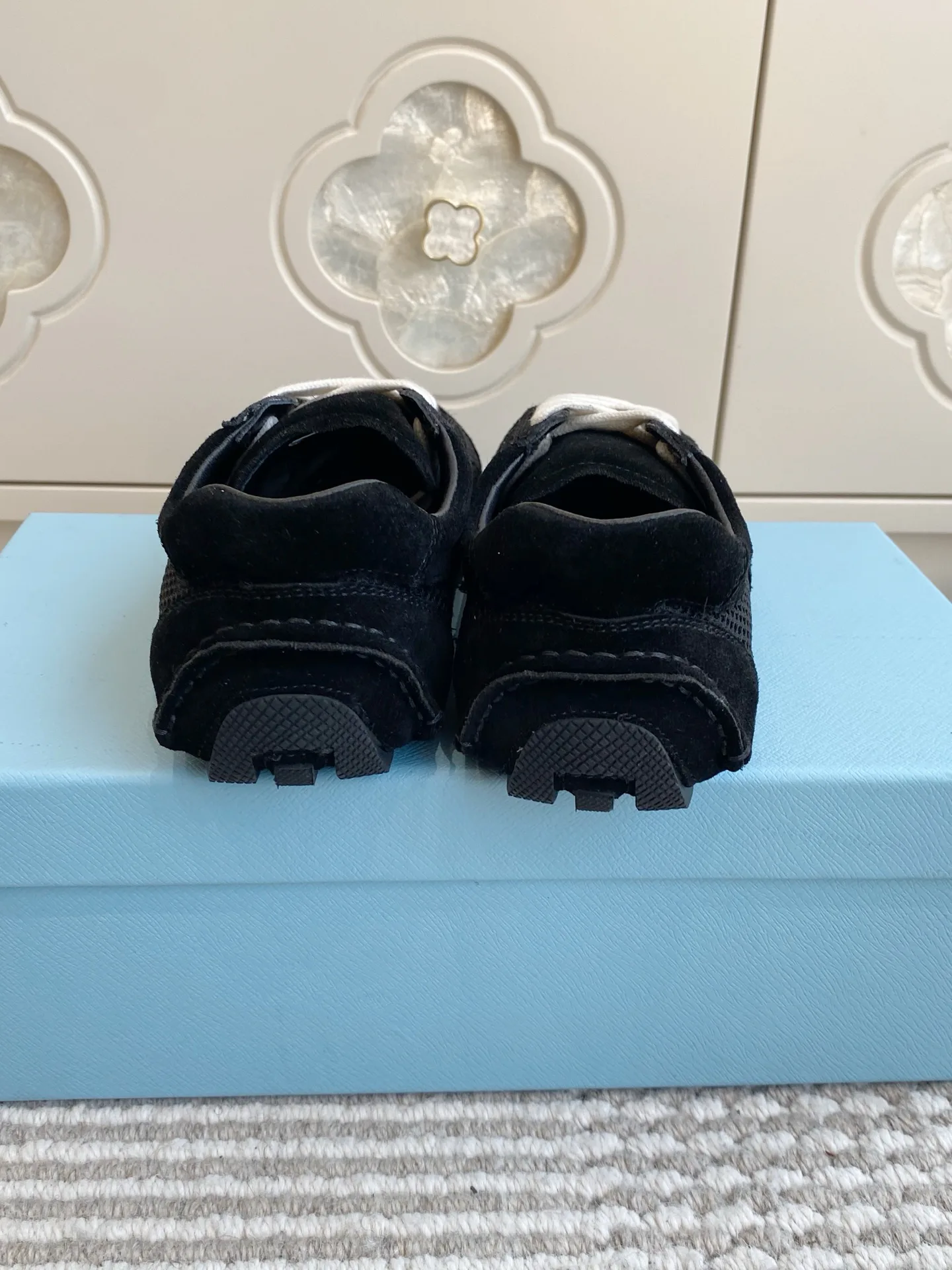 Кроссовки Женские Prada 11870117