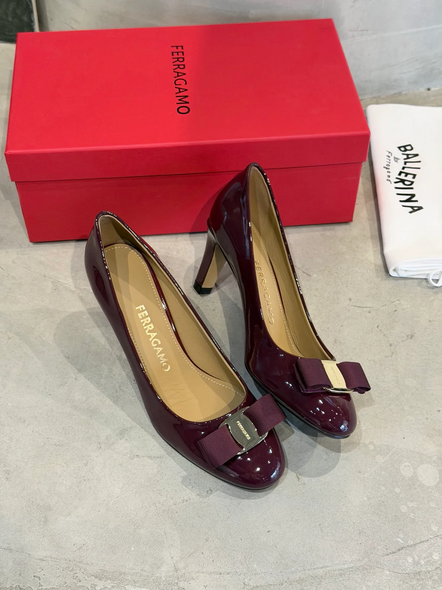 Туфли Женские Salvatore Ferragamo 11675380