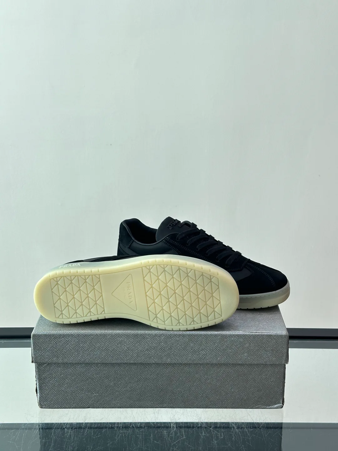 Кроссовки Мужские Prada 17982485