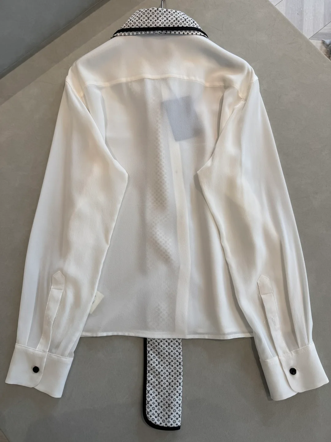 Рубашки Женские Louis Vuitton 12298573