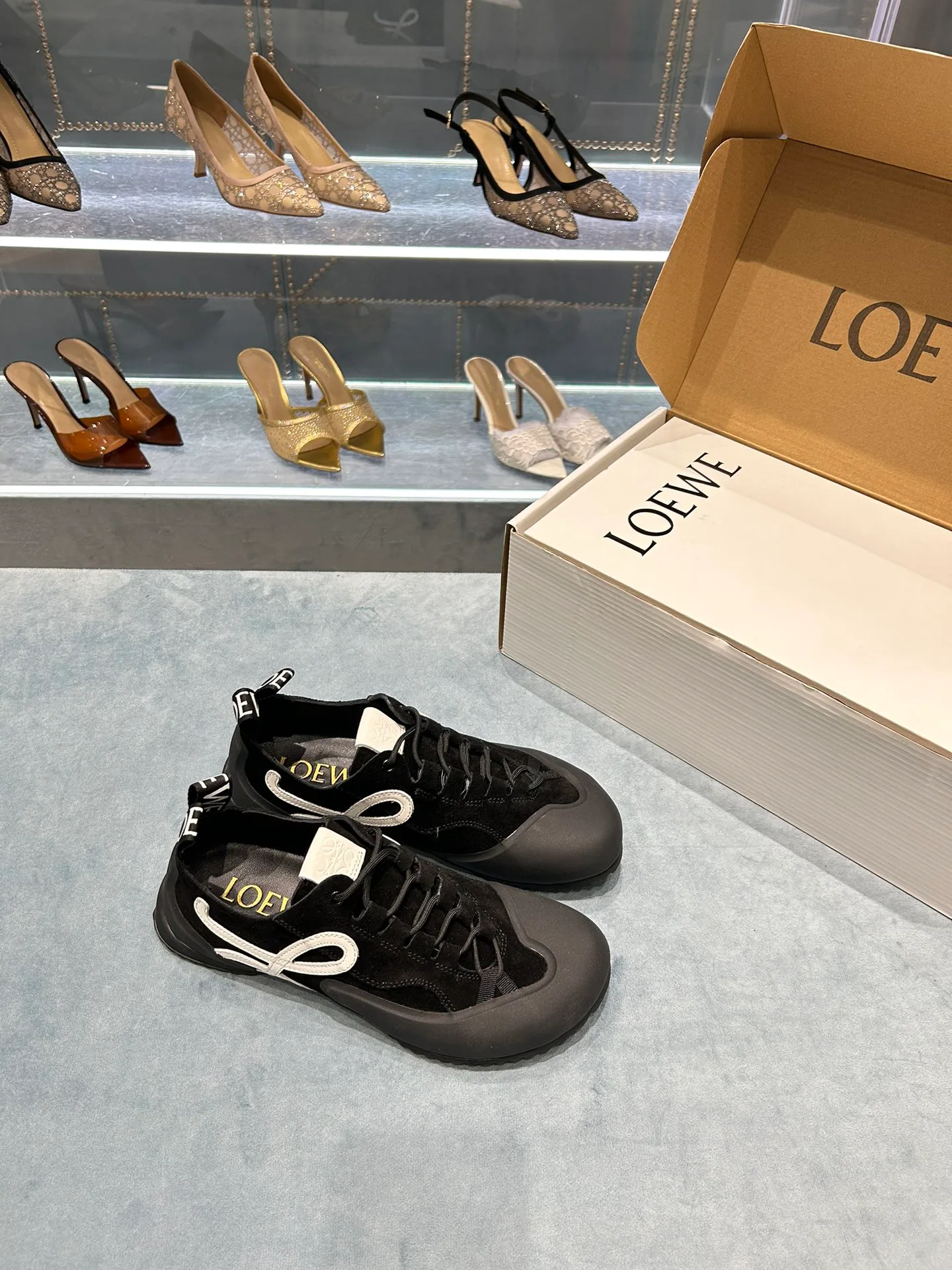 Кроссовки Женские Loewe 10124494