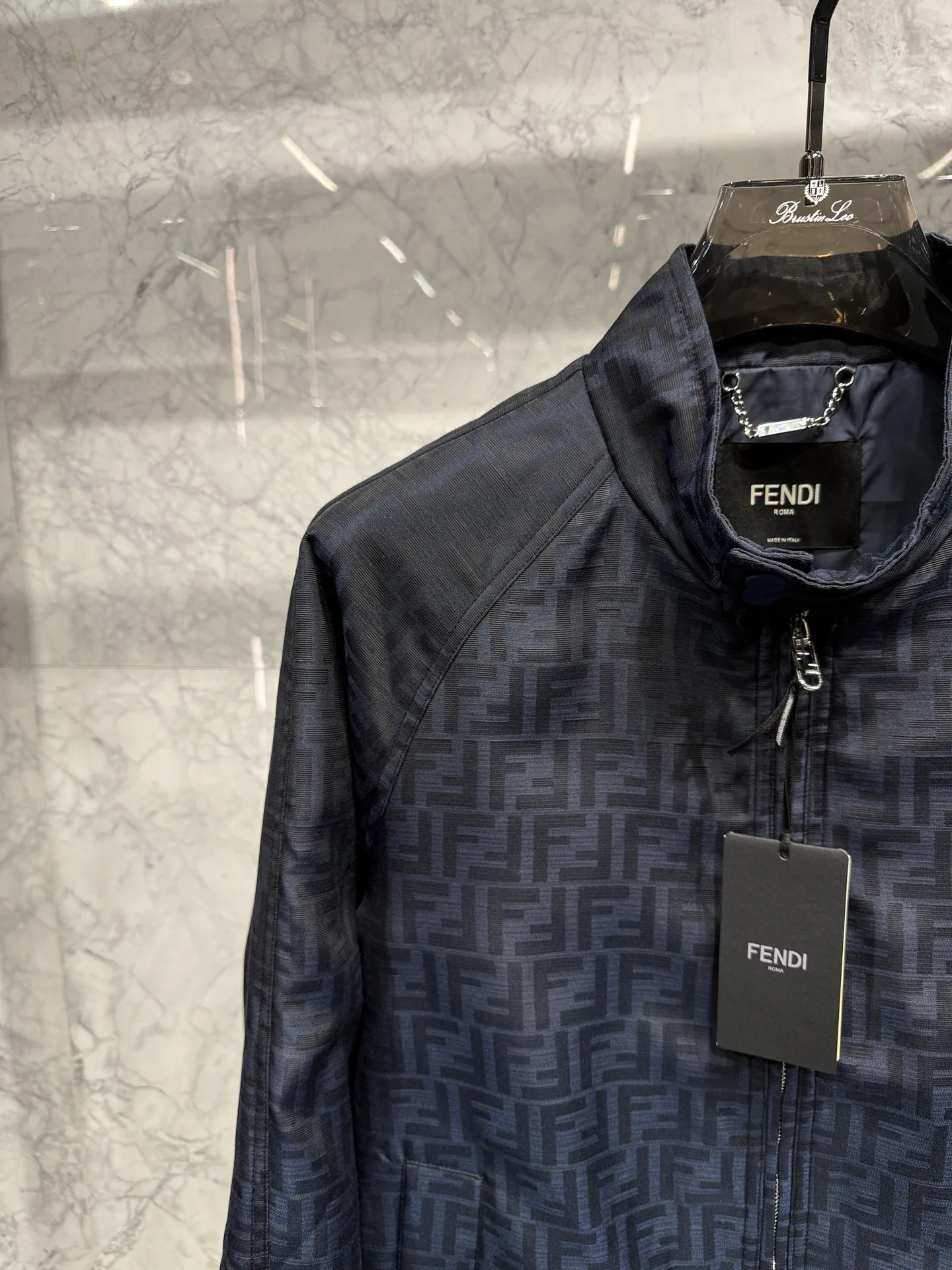 Куртки И Пуховики Женские Fendi 18462505