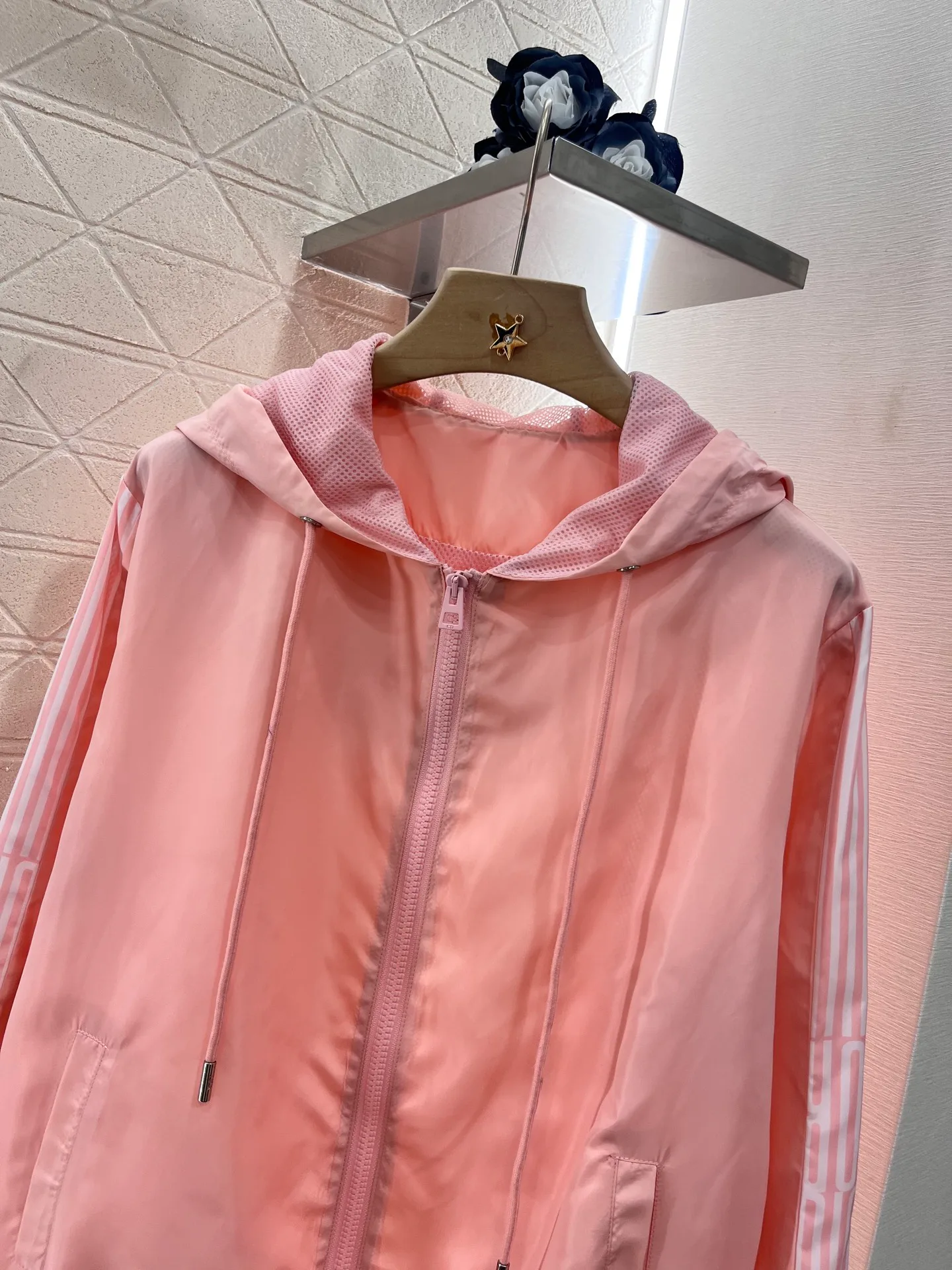 Куртки И Пуховики Женские Christian Dior 15701