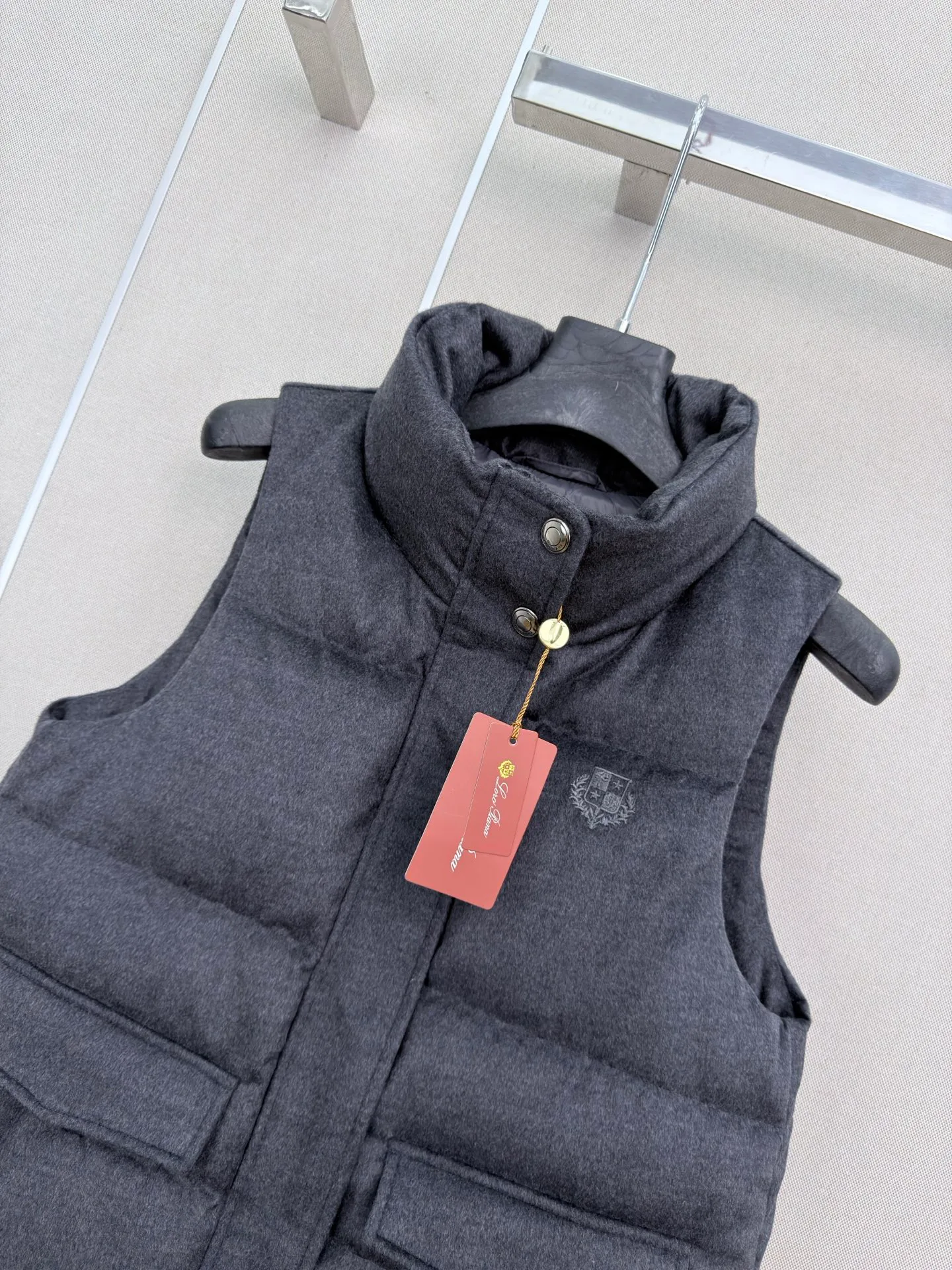 Жилеты Женские Loro Piana 18108720