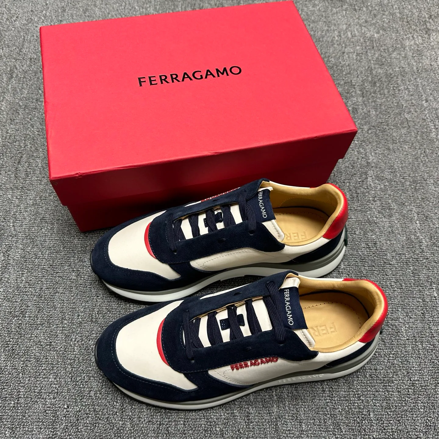 Кроссовки Мужские Salvatore Ferragamo 243001