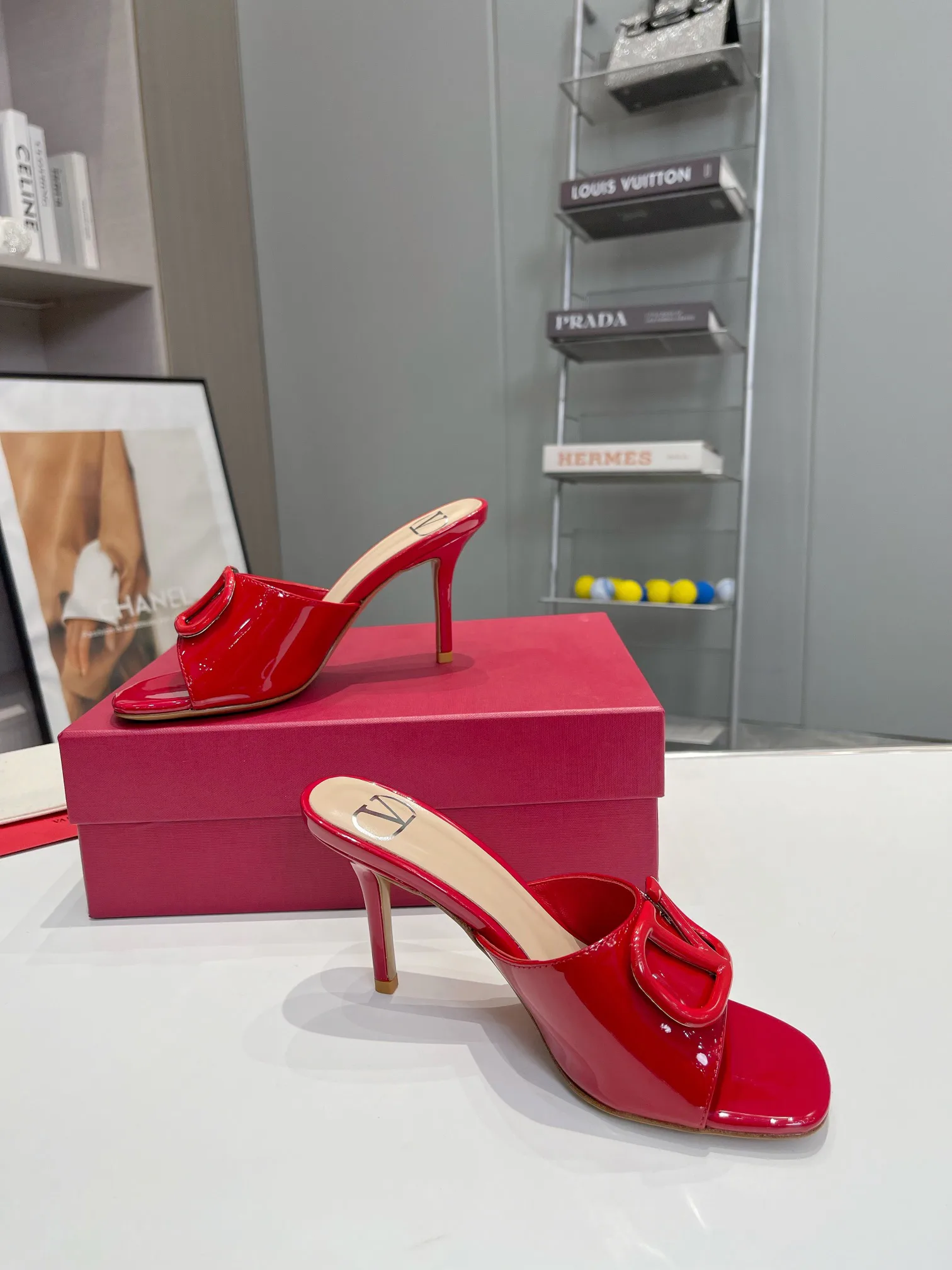 Босоножки Женские Valentino 4872