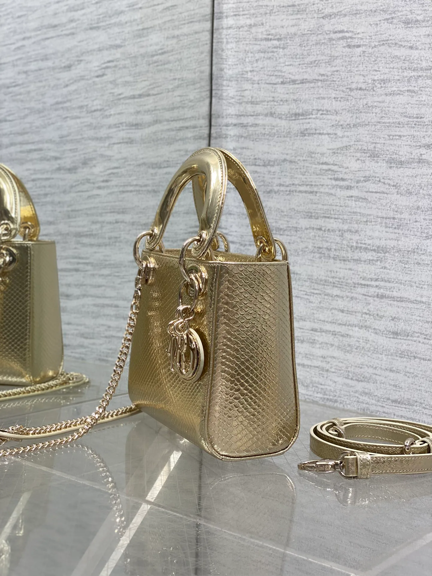 Классические Сумки Женские Christian Dior 11581696