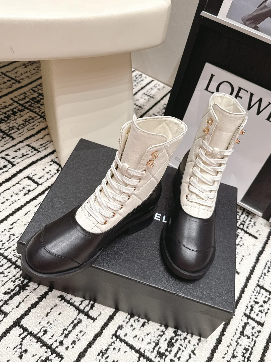 Ботинки Женские Chanel 18497865