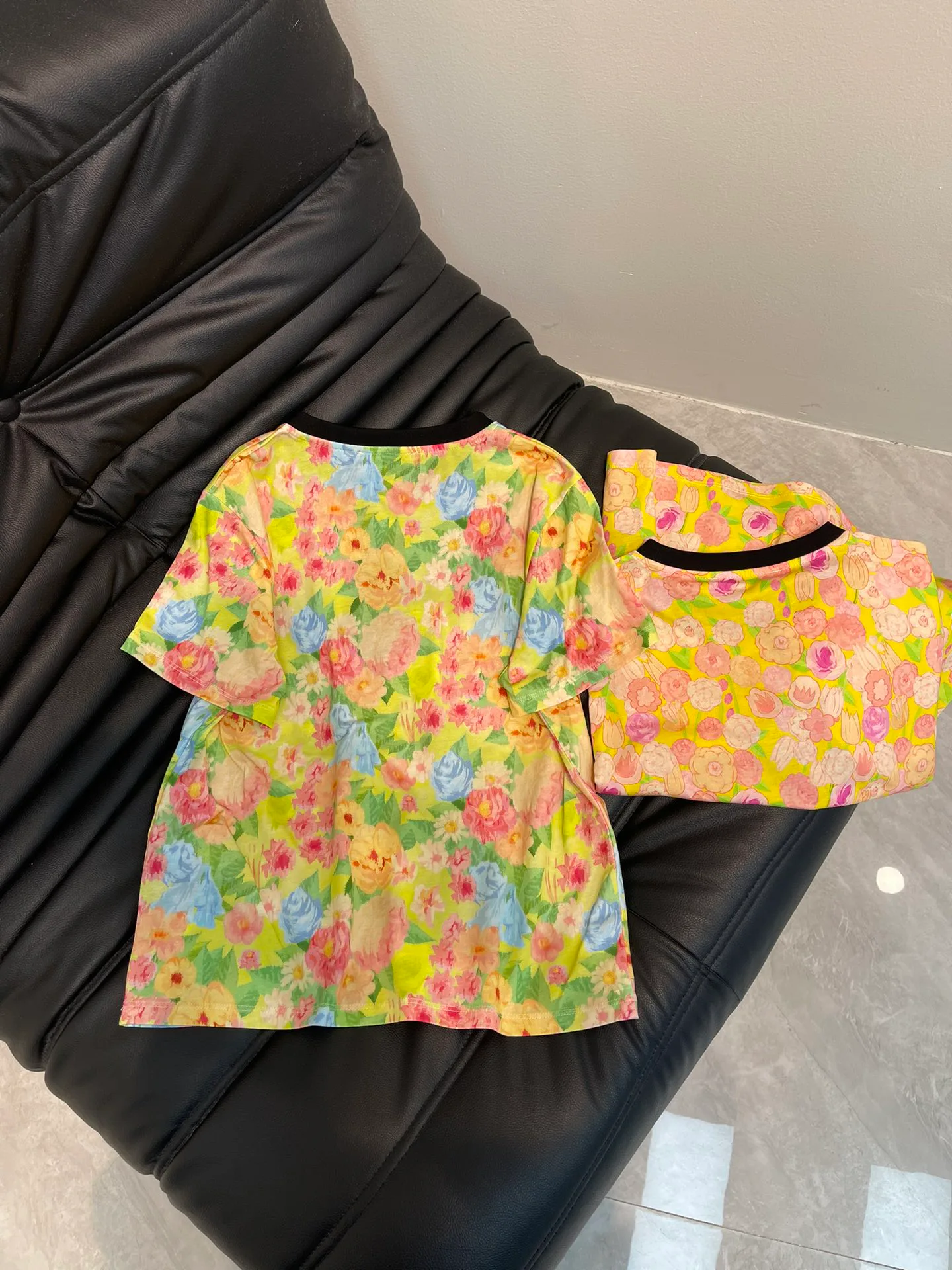 Футболки Женские Prada 29320