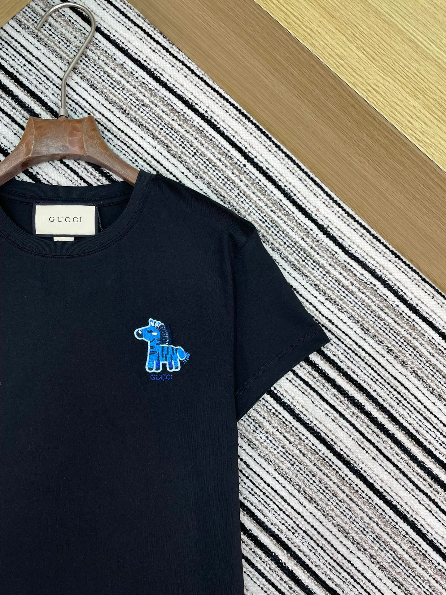 Футболки Женские Gucci 2627229