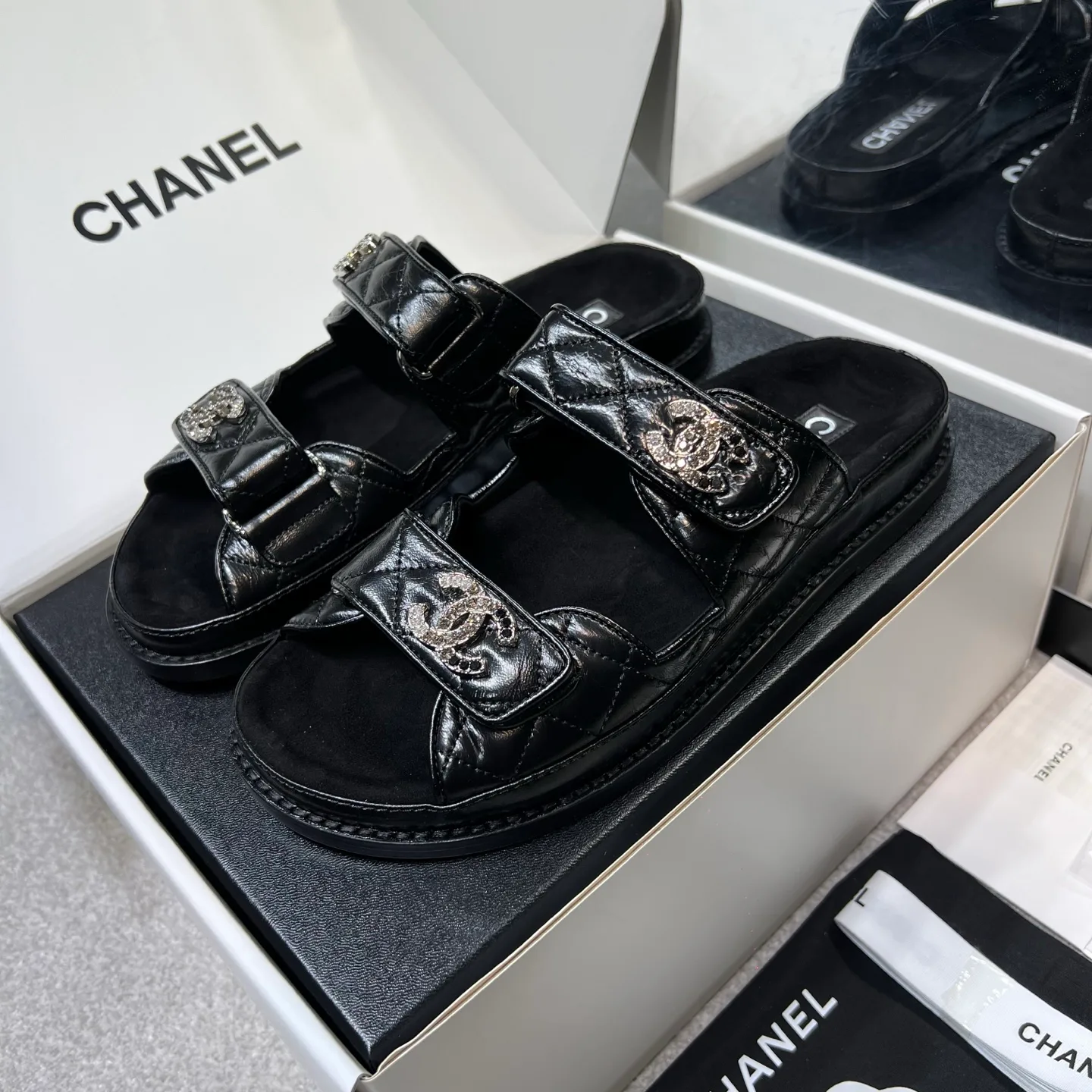 Шлепанцы Женские Chanel 11233866