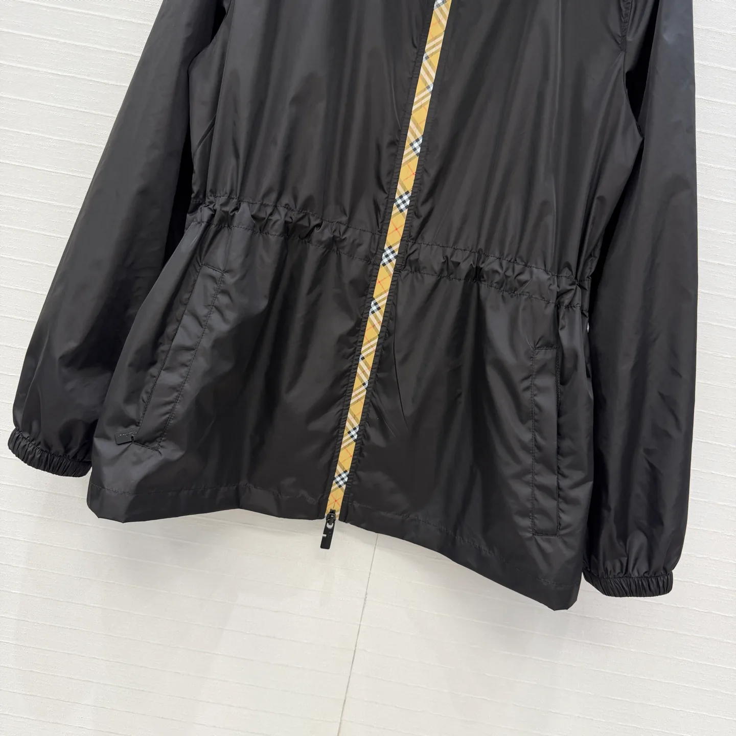 Куртки И Пуховики Женские Burberry 14650759